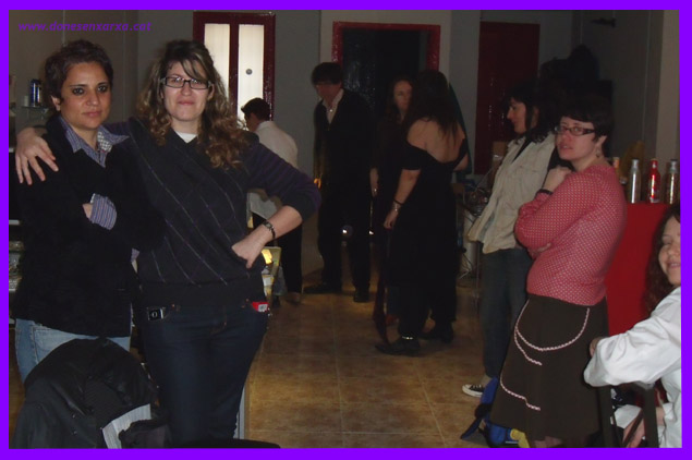 Carmen Sereno i les dones al backstage