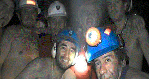 Una de las primeras imágenes de los mineros Una de las primeras imágenes de los mineros