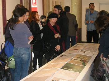 Amb la Francesca Calaf_comissà ria de l'exposició i els assistents Amb la Francesca Calaf_comissà ria de l'exposició i els assistents