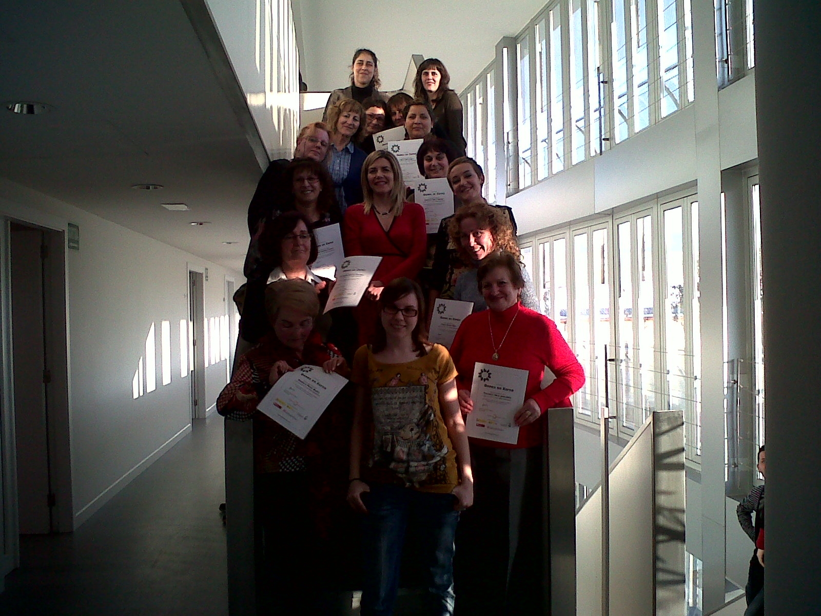 foto lliurament de diplomes foto lliurament de diplomes