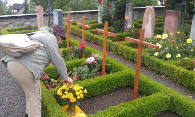 funeral5.jpg